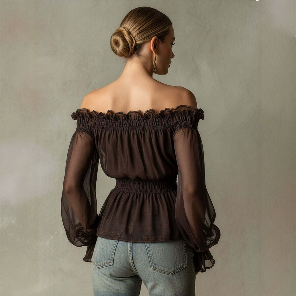 Blusa ombro a ombro feminina com babados e cintura franzida