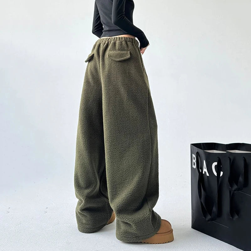 Calça Jogger Feminina Wide Leg com Cós de Cordão e Bolsos Laterais