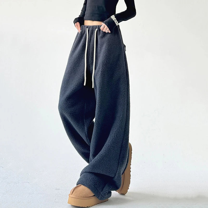 Calça Jogger Feminina Wide Leg com Cós de Cordão e Bolsos Laterais