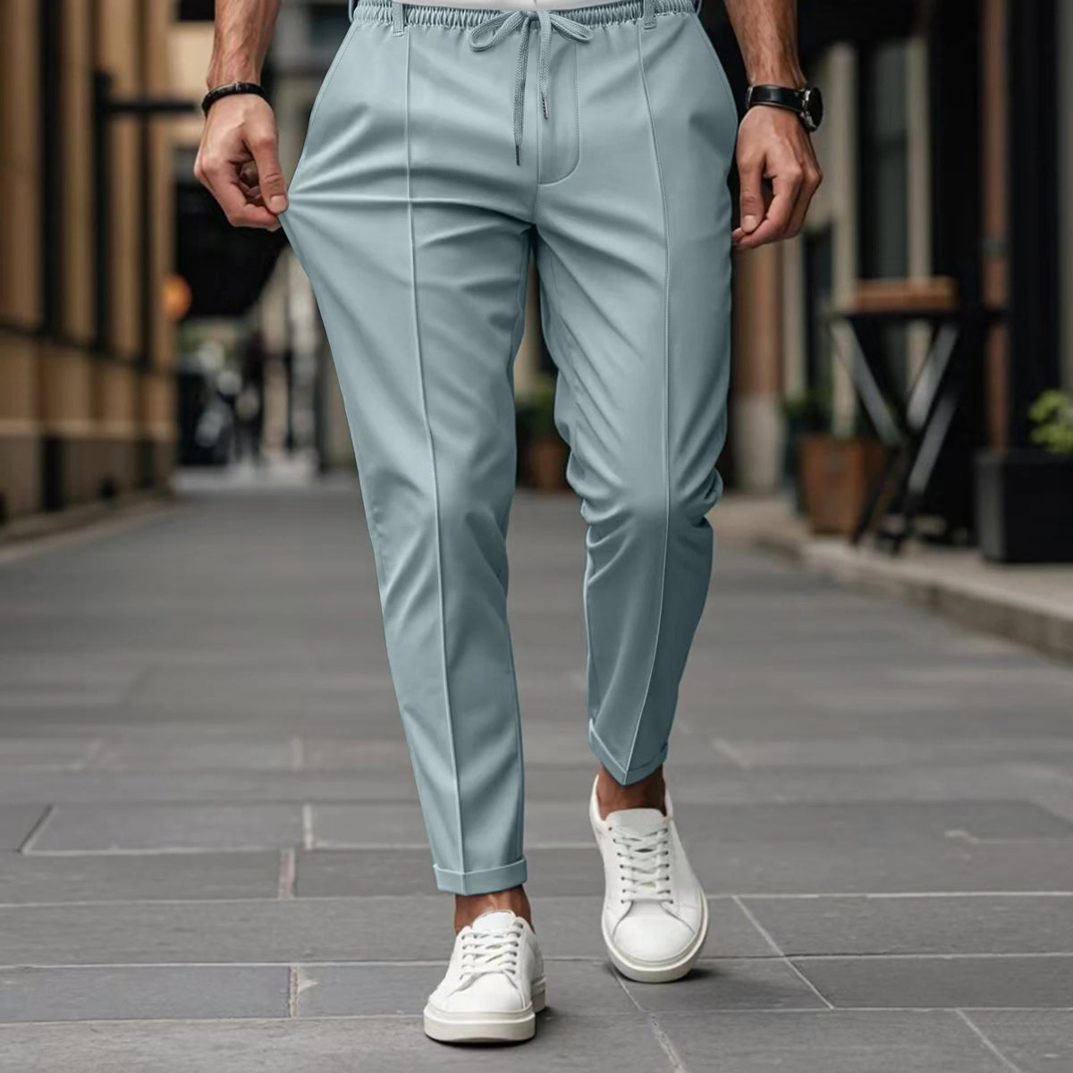 Calça Masculina com Cós Elástico e Fita, Frente com Dobra e Pernas Afuniladas