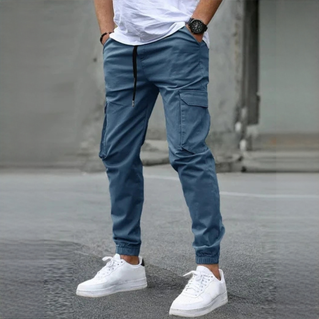 Calças Cargo Masculinas Slim Tapered com Cintura de Drawstring e Bolsos