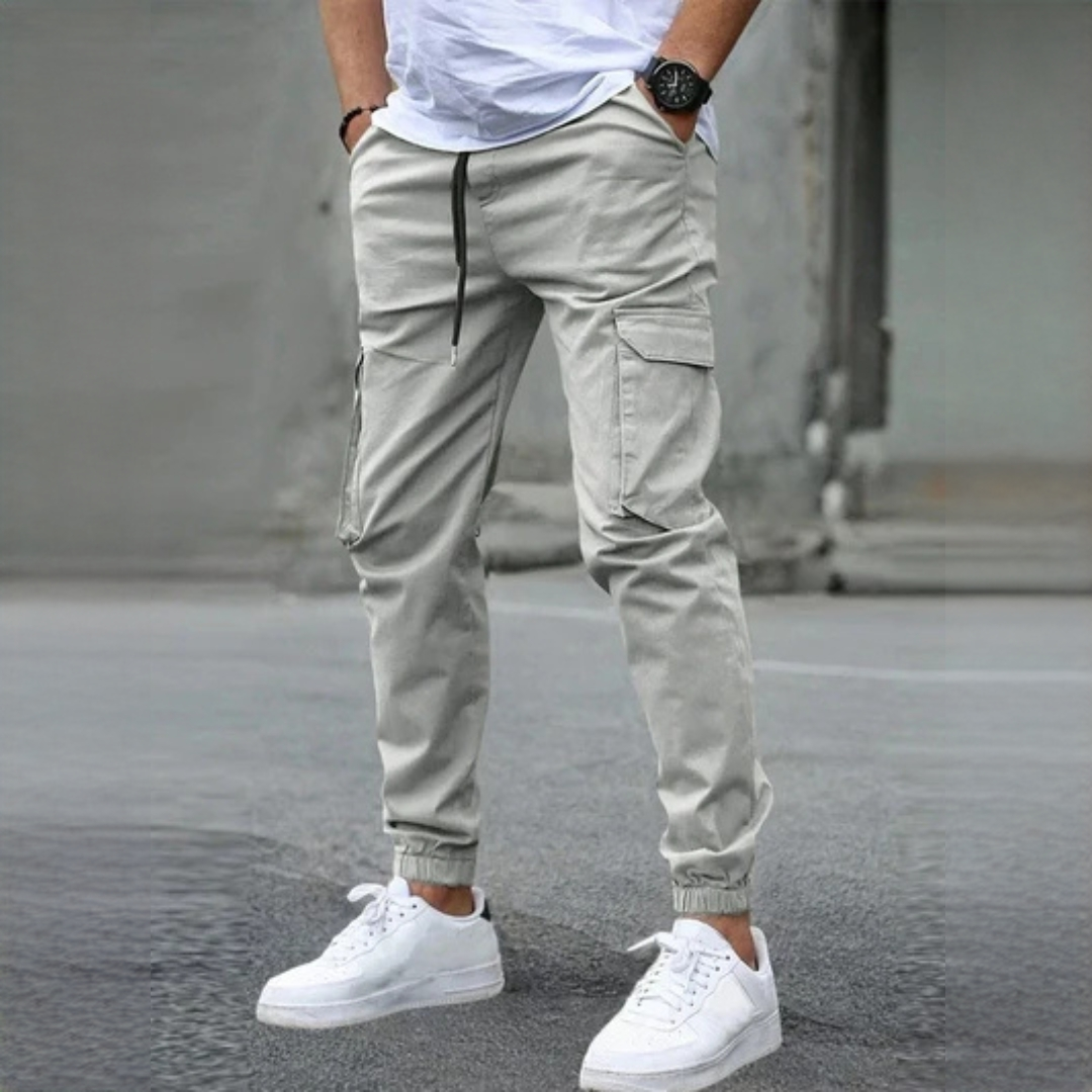 Calças Cargo Masculinas Slim Tapered com Cintura de Drawstring e Bolsos