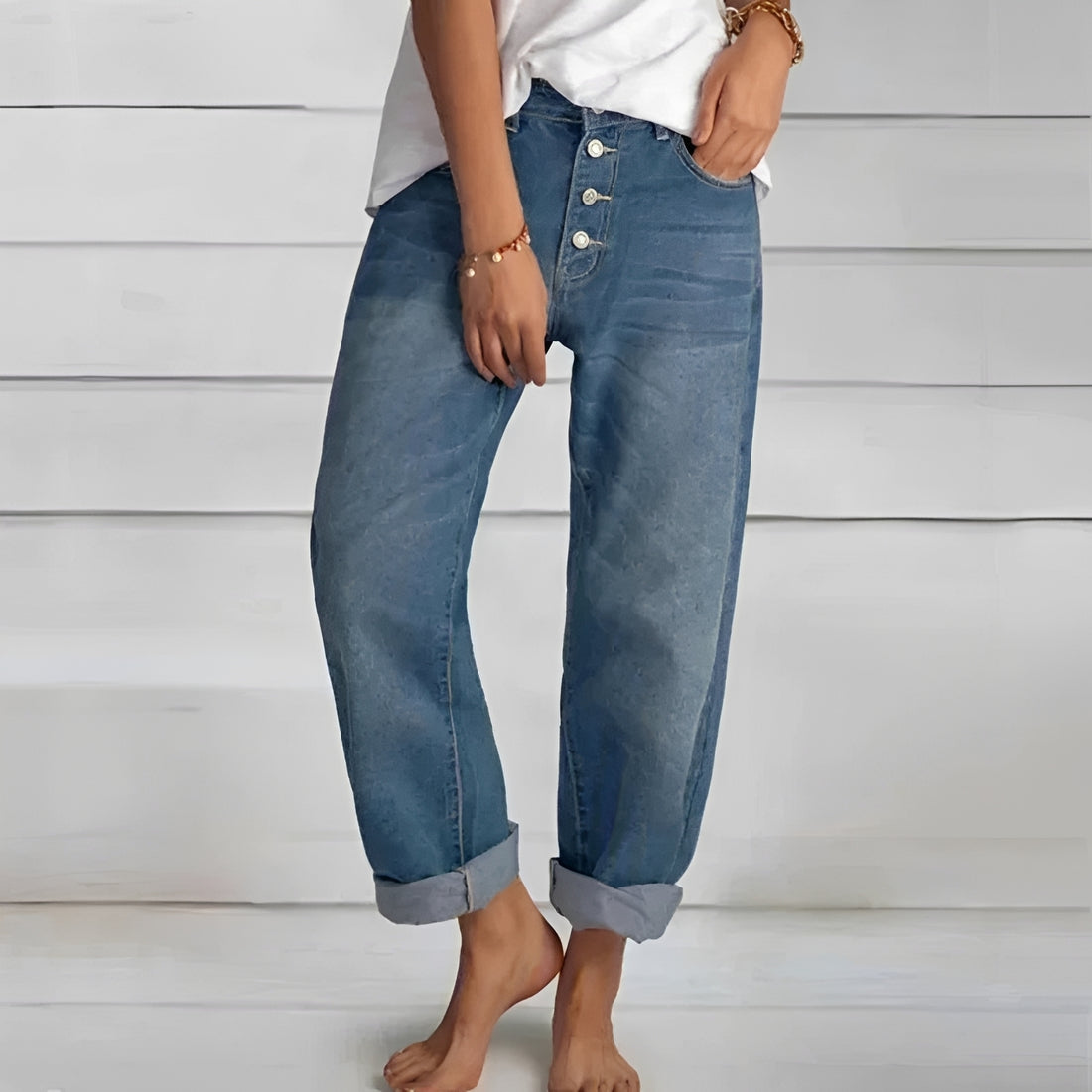 Calças jeans femininas de cintura alta, corte folgado, fly de botões e punho dobrado