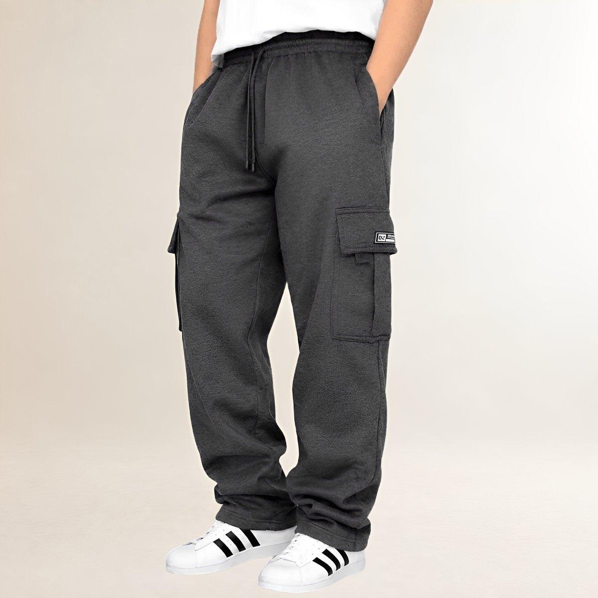 Calças jogger cargo masculinas com cinto elástico, bolsos cargo na coxa e ajuste amplo