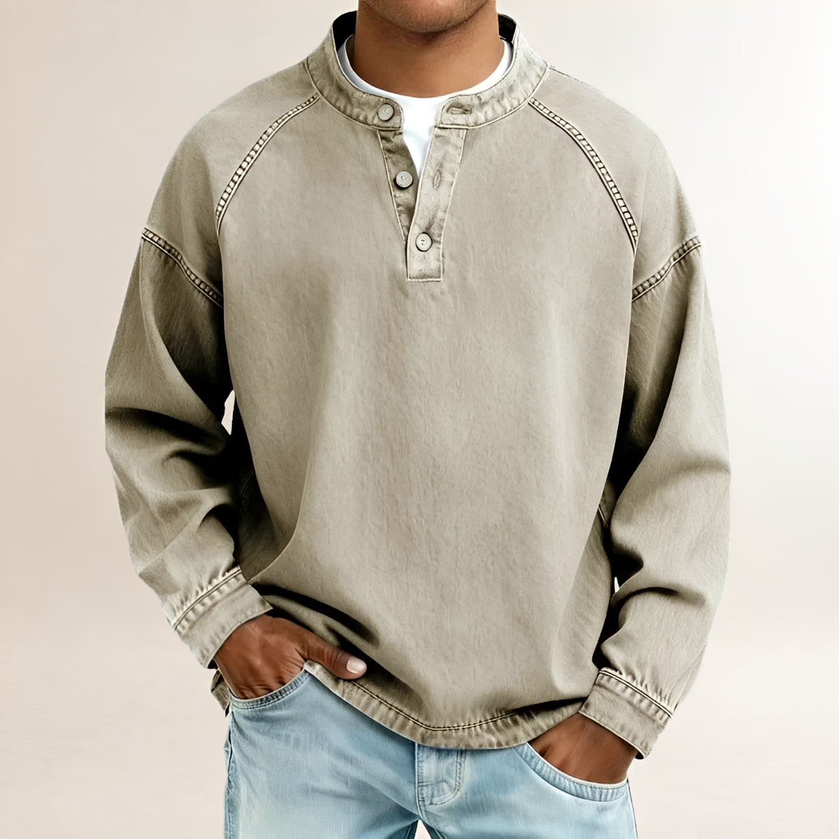 Camisa Henley Masculina de Manga Longa com Gola Banda e Mangas Raglan - Abertura de 3 Botões, Caimento Relaxado, Lavagem Vintage