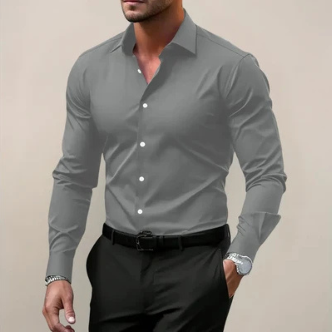Camisa masculina ajuste slim manga longa com fechamento por botões e colarinho de ponta