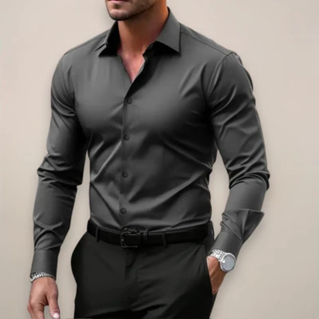 Camisa masculina ajuste slim manga longa com fechamento por botões e colarinho de ponta