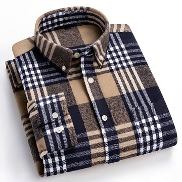 Camisa masculina de botões com padrão xadrez, corte relaxado