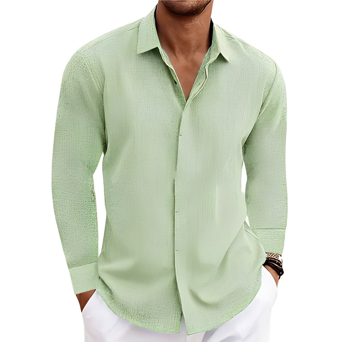 Camisa masculina de Manga Longa com Colar Pontinha e Placa Oculta - Silhueta Relaxada
