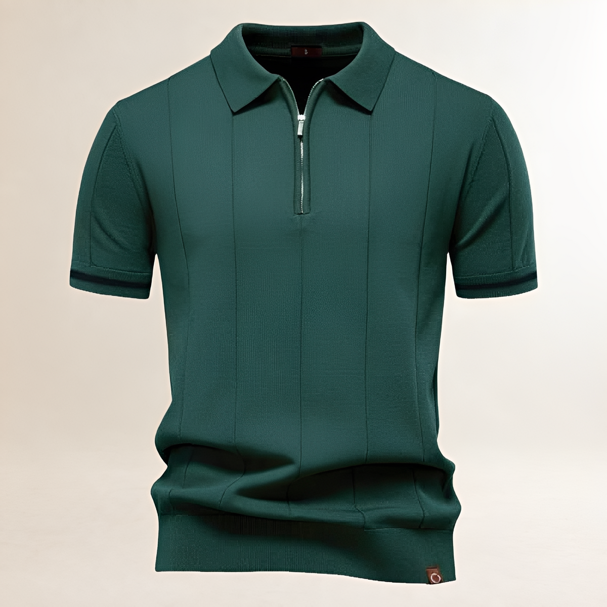 Camisa polo masculina com zíper parcial e costuras verticais - ajuste sob medida