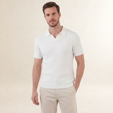 Camisa polo masculina manga curta ajuste clássico com botões e textura riscada