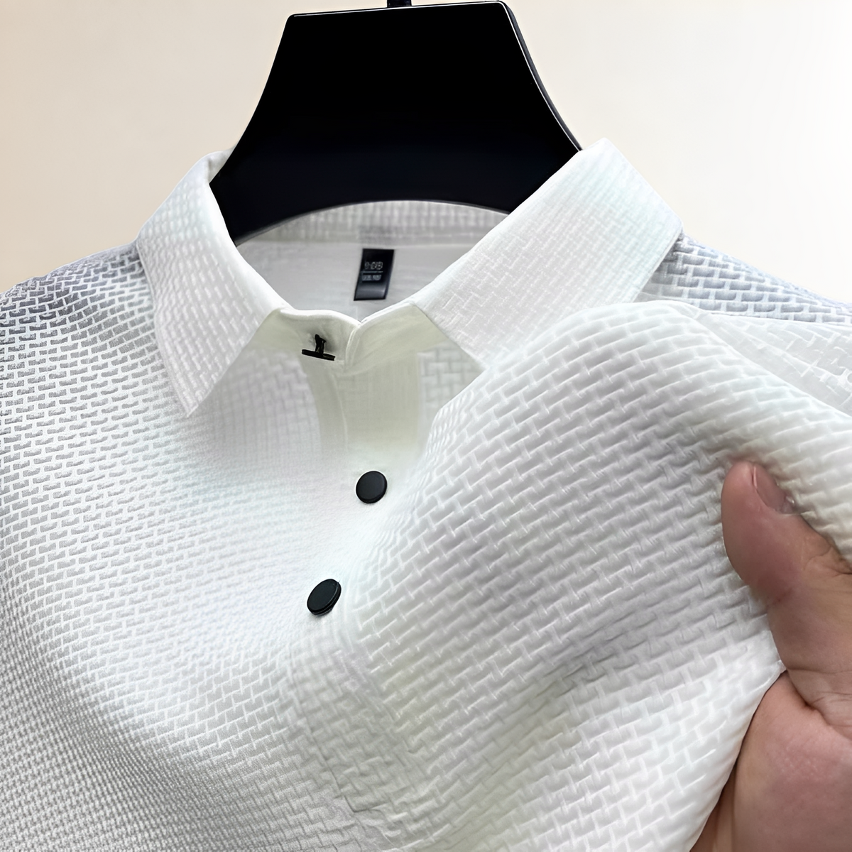 Camisa Polo Masculina Manga Curta Texturizada em Pano Treliçante - Ajuste Clássico