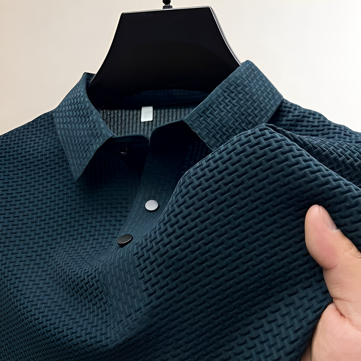 Camisa Polo Masculina Manga Curta Texturizada em Pano Treliçante - Ajuste Clássico