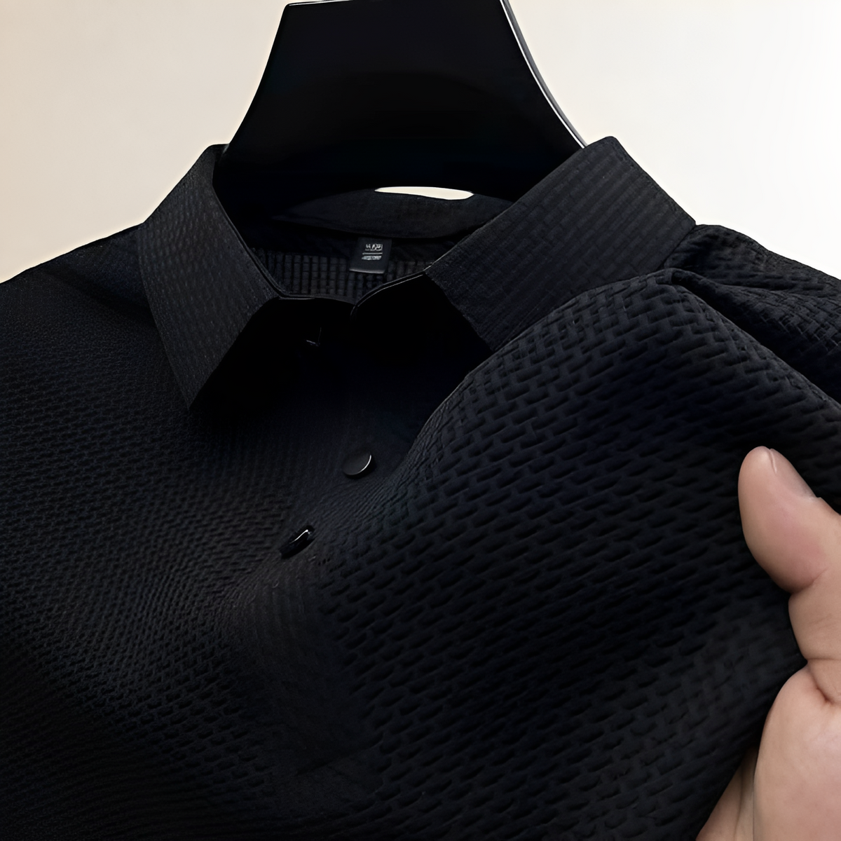 Camisa Polo Masculina Manga Curta Texturizada em Pano Treliçante - Ajuste Clássico