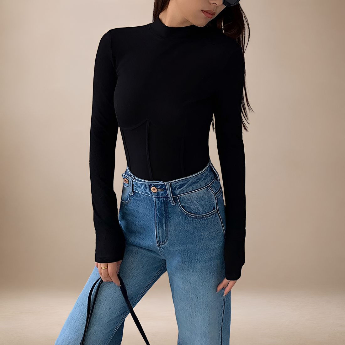 Camiseta de manga longa feminina com gola mock, design corset e ajuste slim