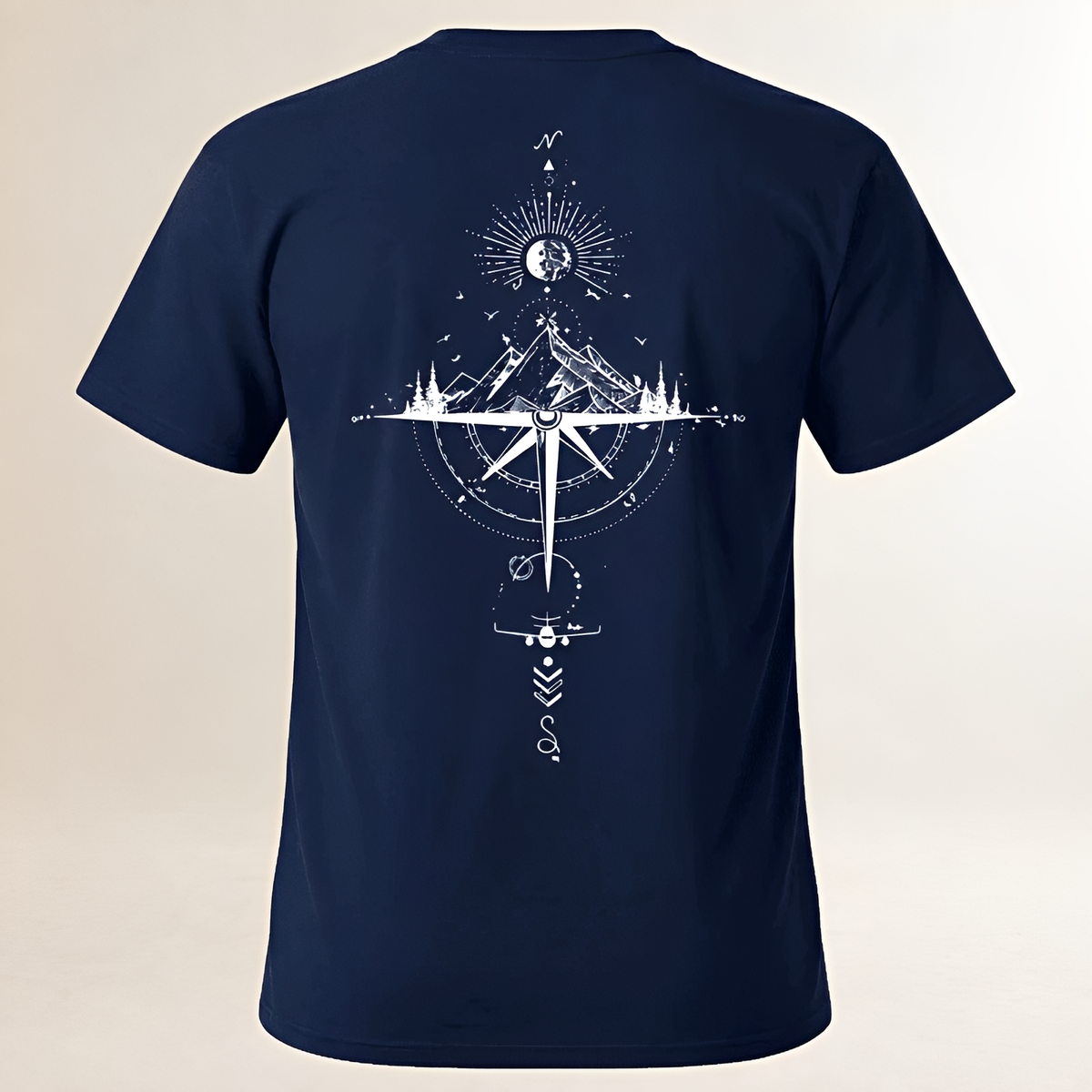 Camiseta Masculina de Gola Careca de Corte Regular com Estampa nas Costas