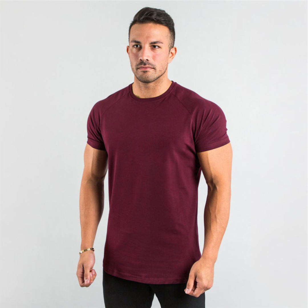 Camiseta Masculina de Manga Curta Raglan com Caimento Slim e Bainha Curvada