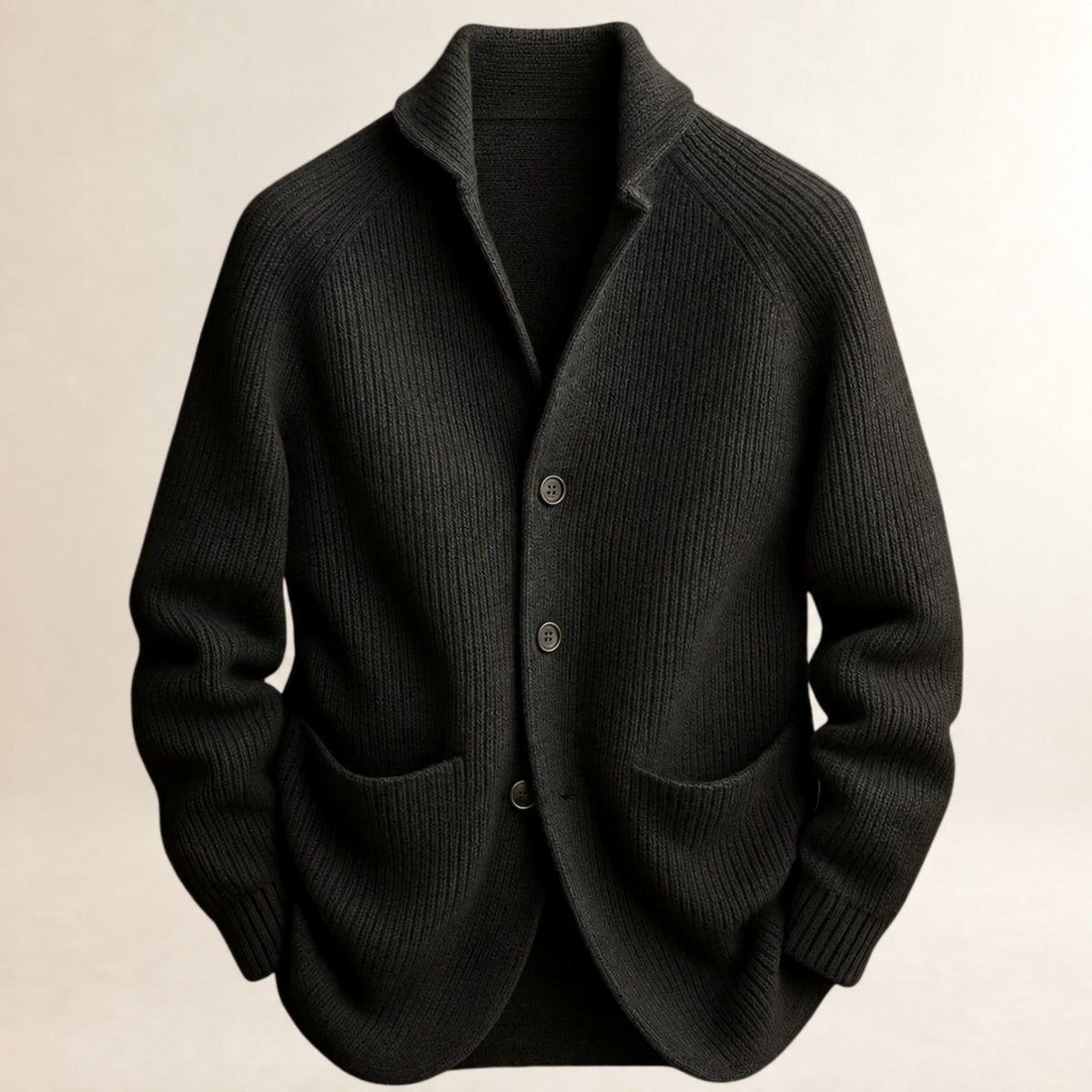Cardigã masculino com botões na frente, gola Shawl, mangas Raglan e bolsos aplicados - ajuste tailored