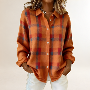 Cardigan feminino com padrão xadrez, fechamento de botões e caimento relaxed