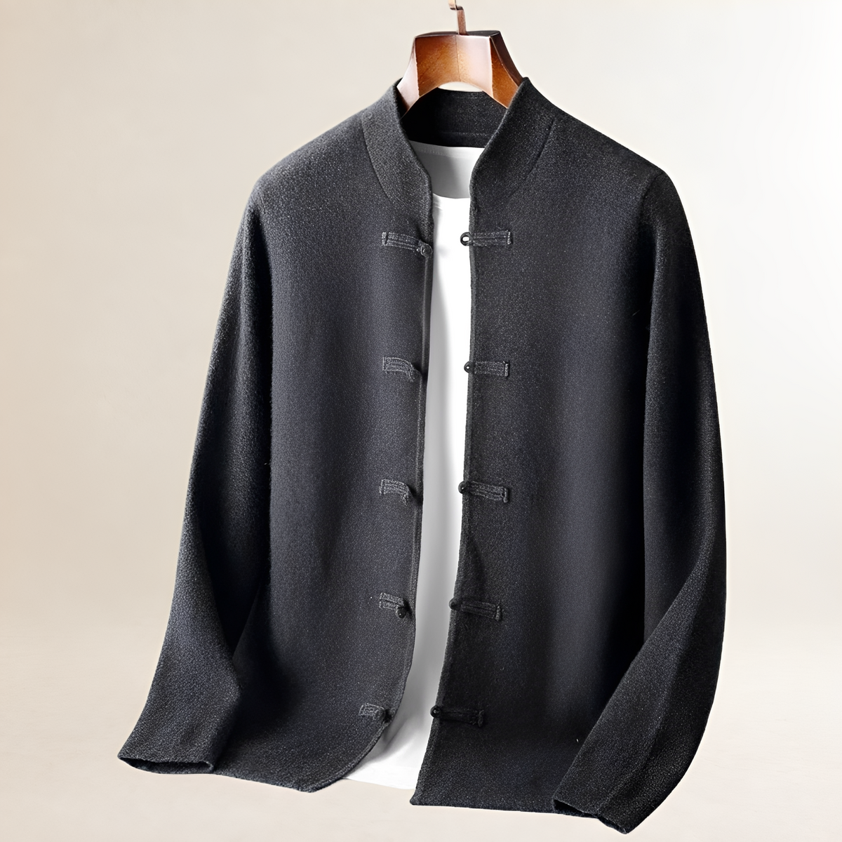 Cardigan masculino com gola alta e fechamento por botões de laço - corte regular