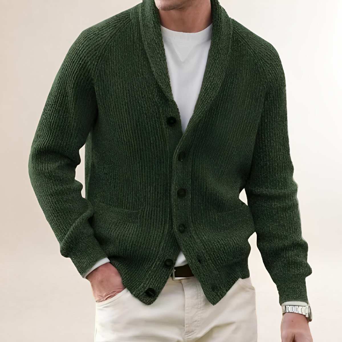 Cardigan masculino com gola estilo xale - abertura com botões, bolsos recortes