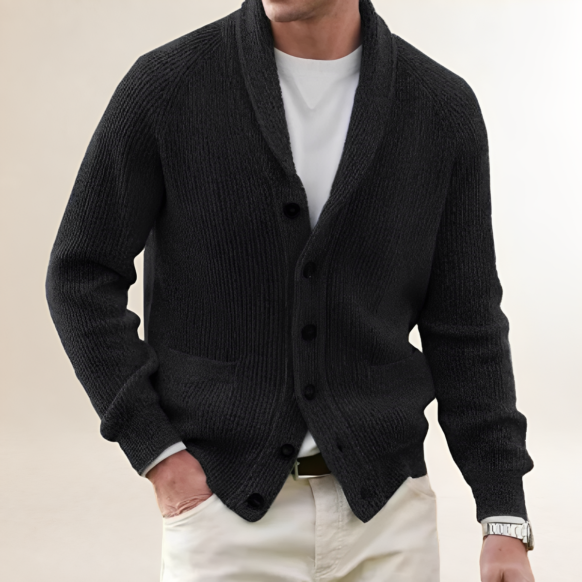 Cardigan masculino com gola estilo xale - abertura com botões, bolsos recortes