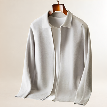 Cardigan Masculino com zíper frontal, gola estilo camisa, bolsos frontais duplos, barra e punhos canelados