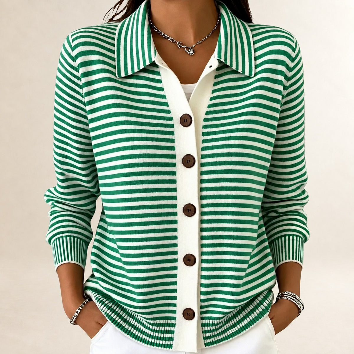 Cardigan Mulher com gola Polo e abertura frontal de botões - riscas horizontais finas, manga longa, comprimento hip