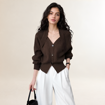 Cardigan para mulheres com decote V, fechamento de botões, manga longa e caimento regular