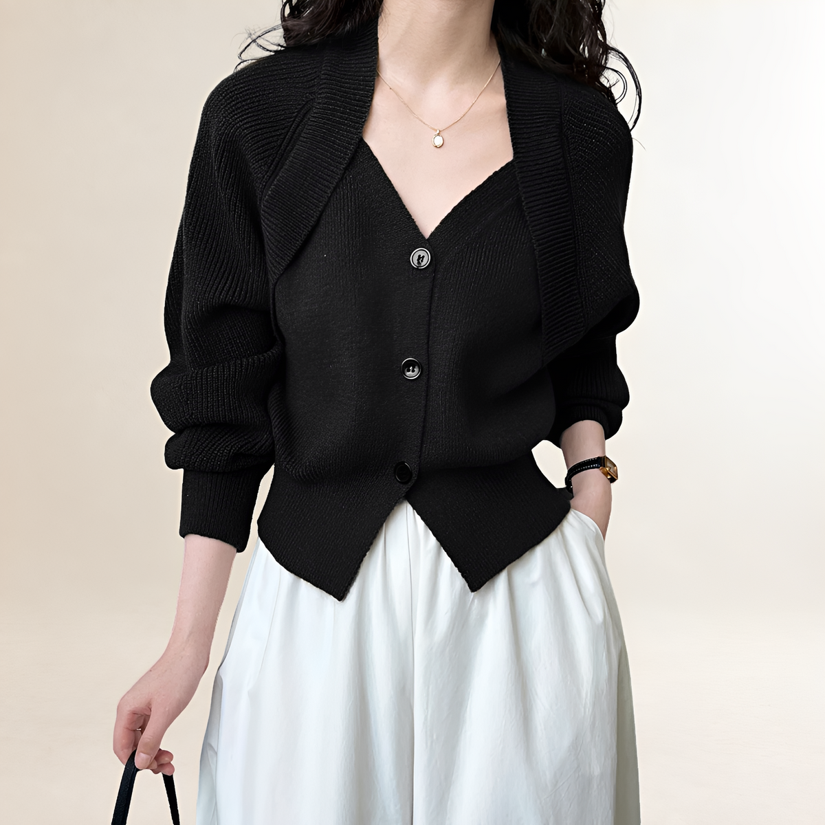 Cardigan para mulheres com decote V, fechamento de botões, manga longa e caimento regular