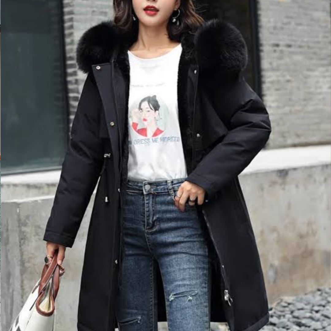 Casaco feminino com capuz e gola oversized - corte relaxado