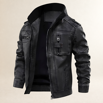 Casaco masculino moto com zíper frontal, ombros com alças e bolsos com zíper e aba