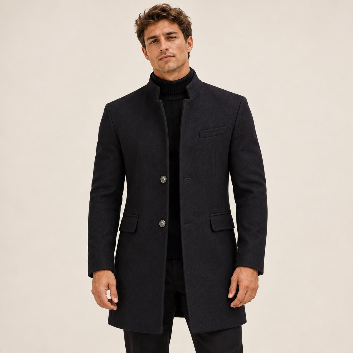 Casaco masculino overcoat com gola alta e fechamento de botões