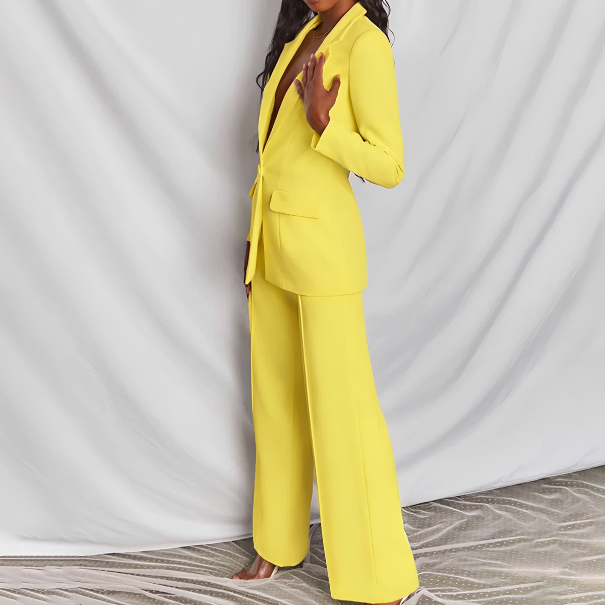 Conjunto de Blazer e Calça Pantalona Feminino Blazer de lapela e fechamento de botão Calça de cintura alta e perna larga