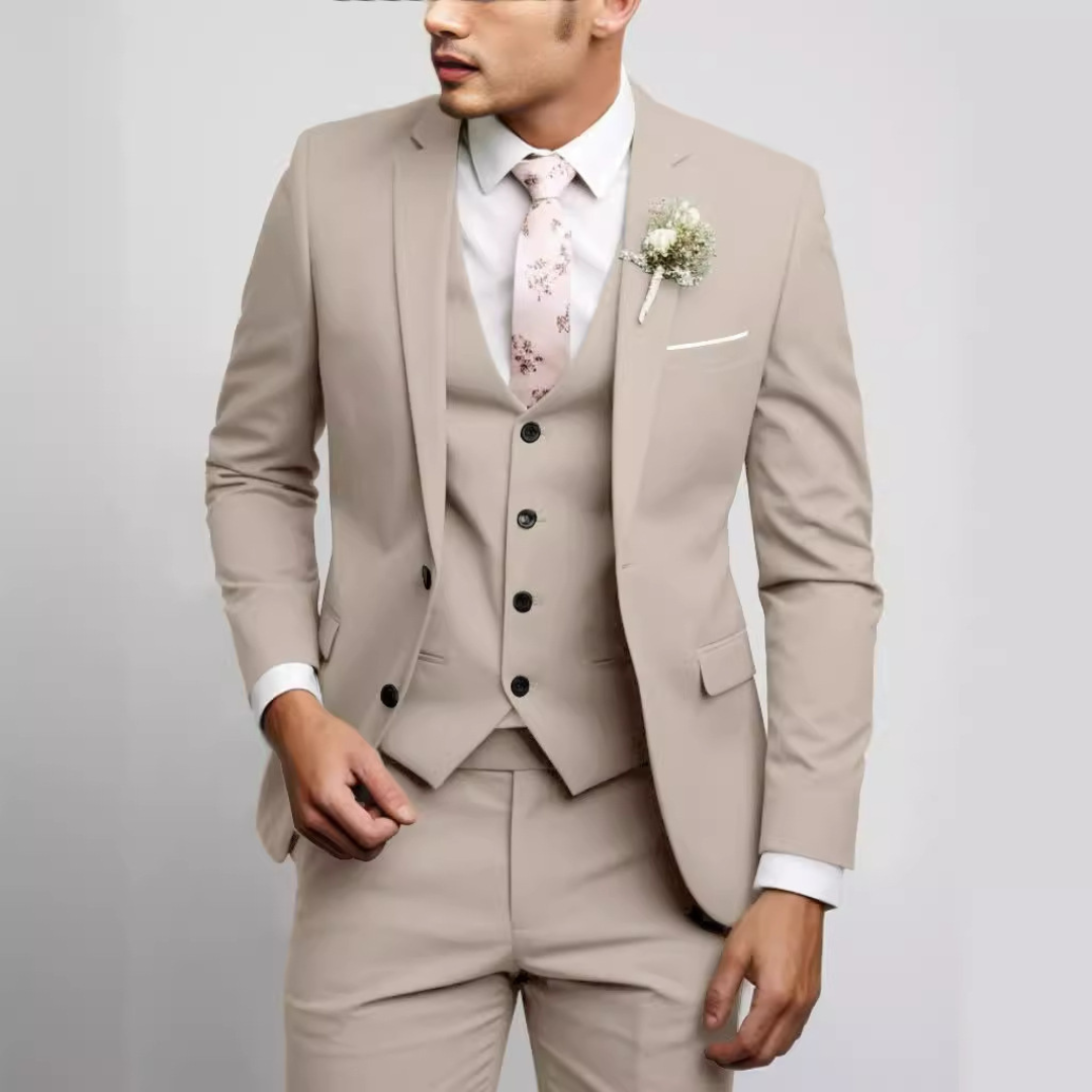 Conjunto de terno masculino com colete - paletó slim, semicurto e calças riscas