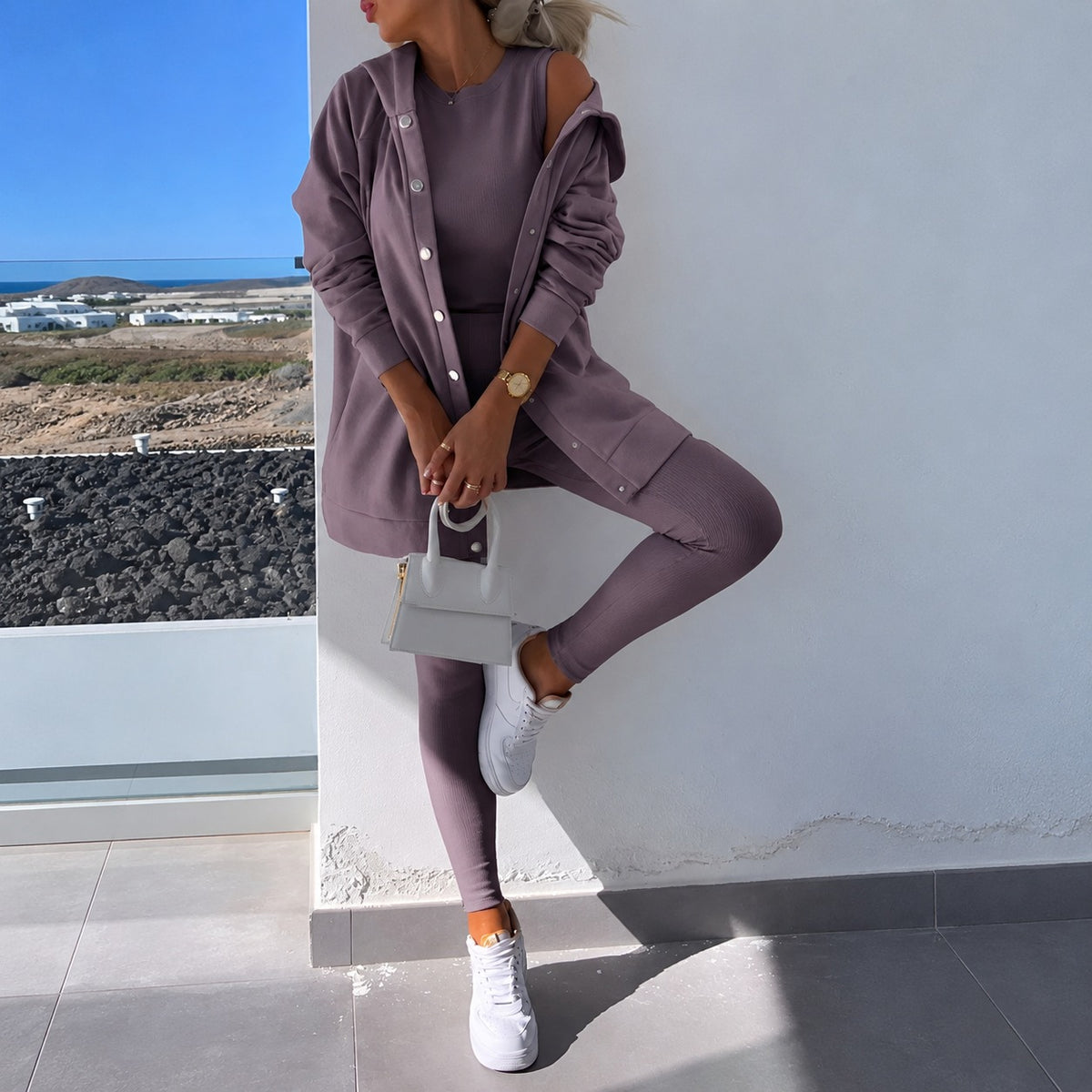 Conjunto feminino com cardigan de manga longa com botões e leggings ajustadas