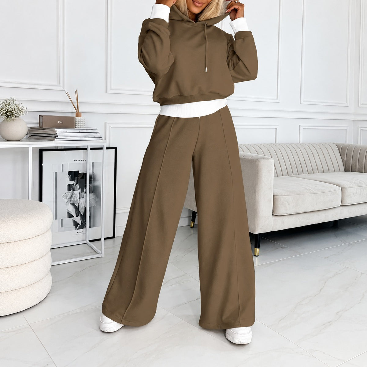 Conjunto feminino de moletom com capuz e calça wide-leg, corte relaxed