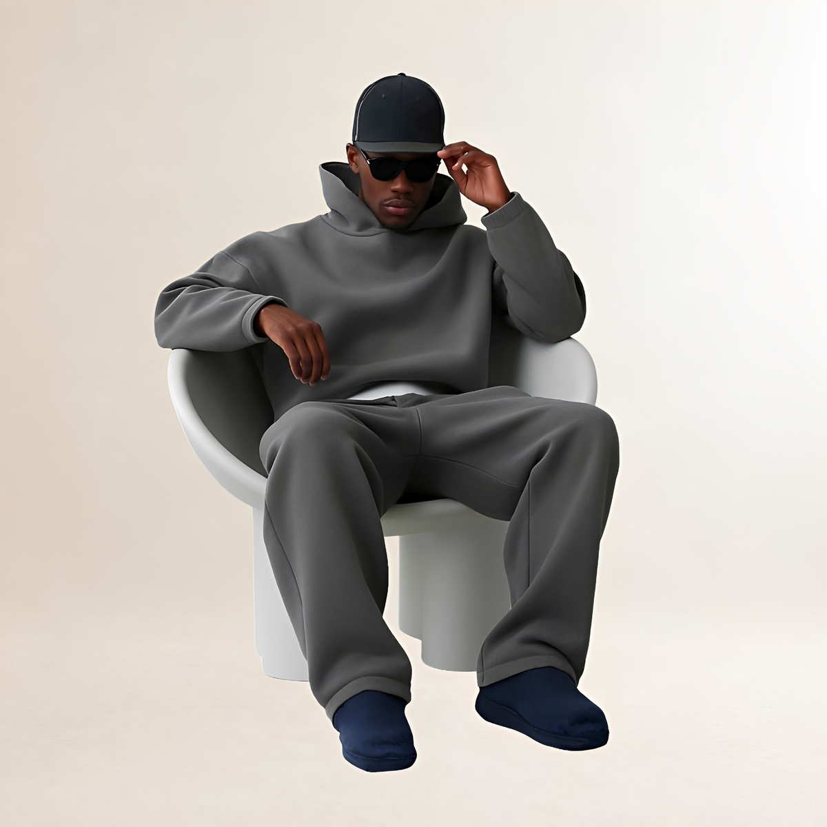 Conjunto hoodie e jogger masculino com ajuste oversized e capuz regulável
