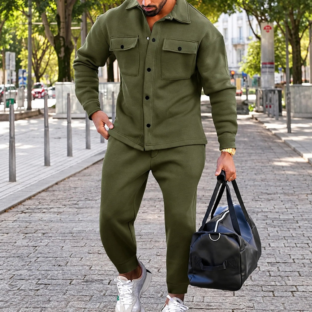 Conjunto masculino com jaqueta casual com botões e calça jogger com elástico na cintura