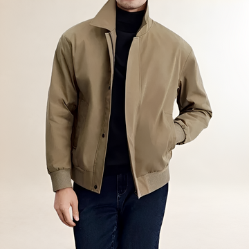 Jaqueta Bomber Masculina com Fecho de Botões de Pressão e Gola Clássica - Modelagem Relaxada
