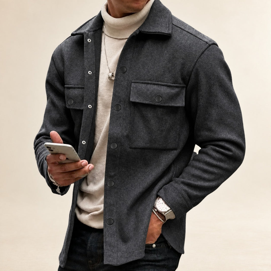 Jaqueta masculina de botões com bolsos - corte casual, manga longa, comprimento até o quadril