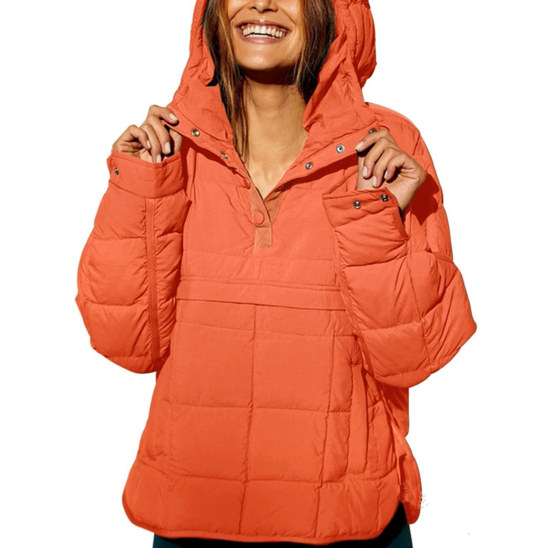 Jaqueta puffer feminina com capuz, fechamento de botões, design leve e modelagem relaxed fit