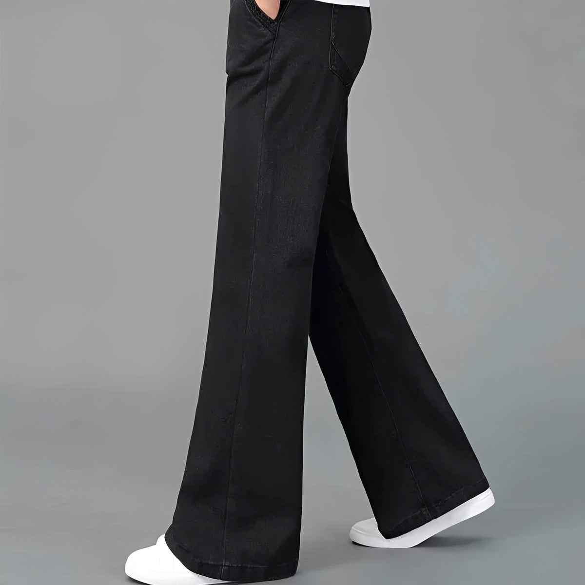 Jeans bootcut masculino com perna flare e múltiplos bolsos - corte relaxado