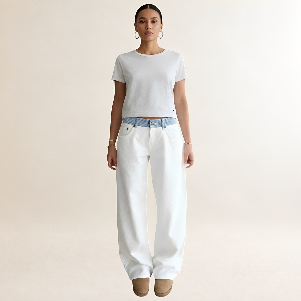 Jeans femininos wide leg com cós contrastante e cintura média