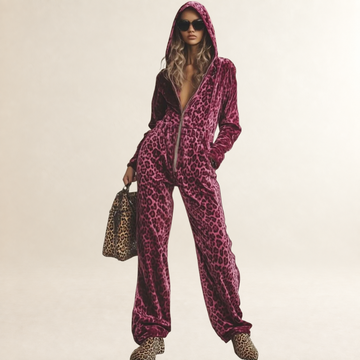Macacão feminino com estampa de leopardo, zíper frontal e capuz, corte folgado