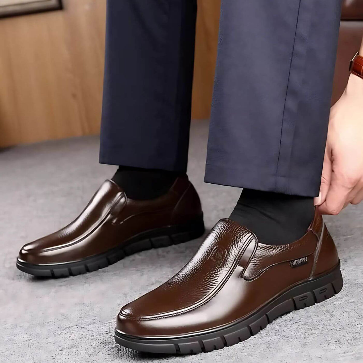 Mocassins masculinos slip-on com design confortável e perfil baixo