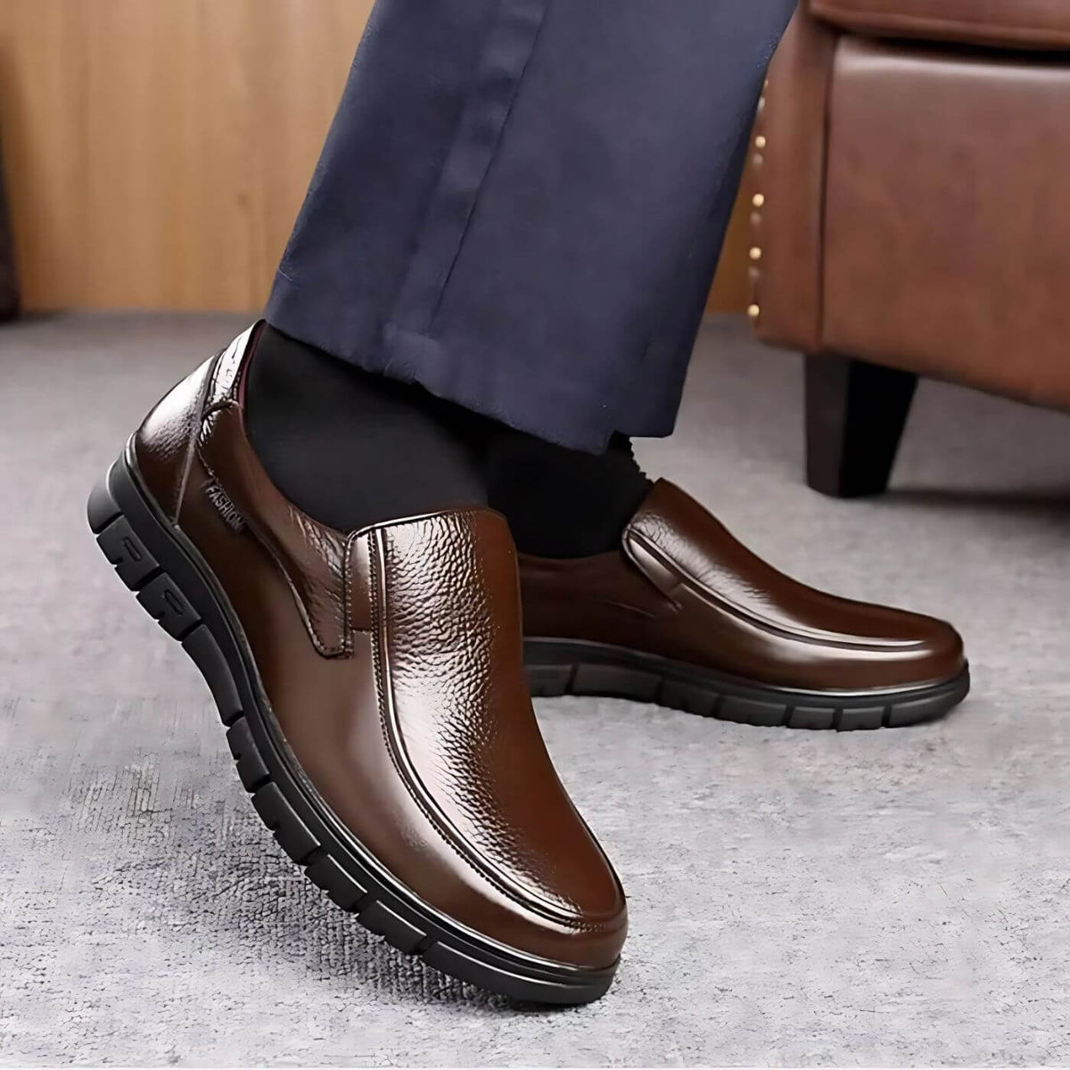 Mocassins masculinos slip-on com design confortável e perfil baixo