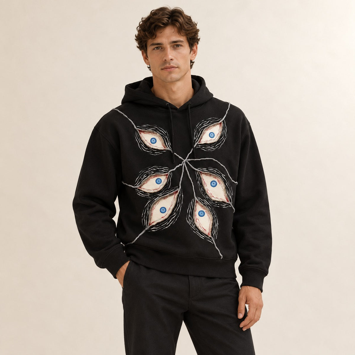 Moletom com capuz para homens, corte cropped oversized, patchwork com motivos de olhos