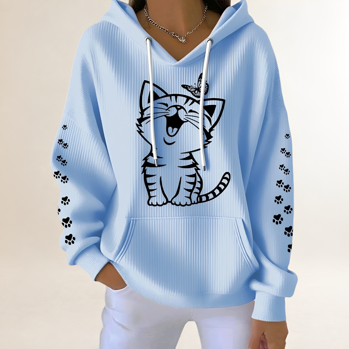 Moletom feminino com estampa de gato central, mangas com patinhas, capuz com cordão e bolso canguru