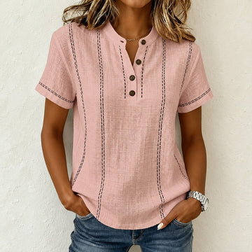 Shirt mulher com gola bandaje Henley de abertura frontal e costuras verticais